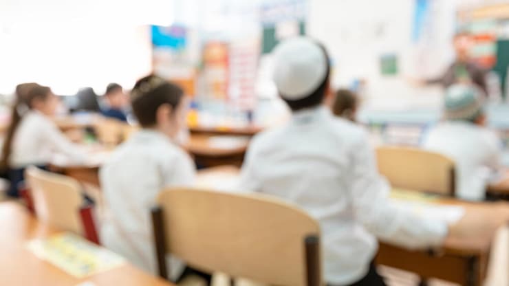 חוות הדעת קבעה: החינוך החרדי תוקצב יותר משהגיע לו (צילום: shutterstock) חוות הדעת קבעה: החינוך החרדי תוקצב יותר משהגיע לו