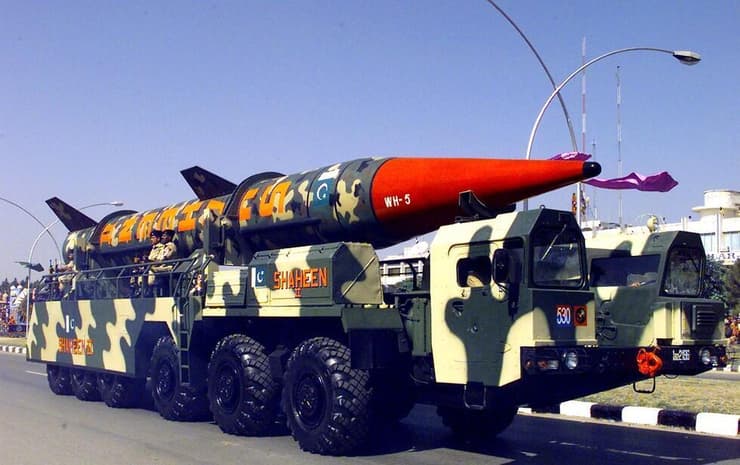 טיל גרעיני שפיתחה פקיסטן, בשם "שאהין 2". ארכיון