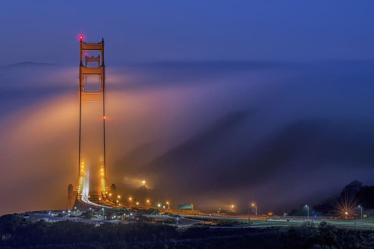 גשר שער הזהב בערפל