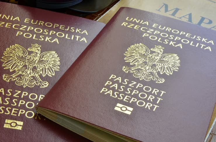 בעלי דרכון פולני יזכו לפטור מויזה לארה"ב