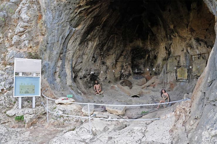 מערת האדם הקדמון בשמורת נחל מערות