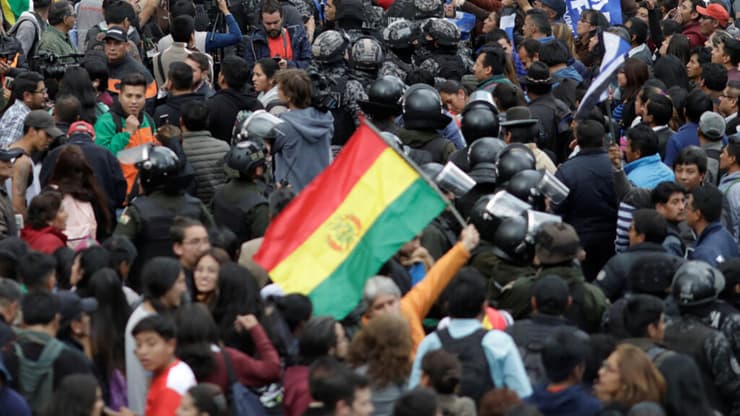 בוליביה בחירות מהומות פעילי אופוזיציה לה פאס