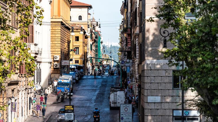 משכונה ענייה לאזור מבוקש. מונטי