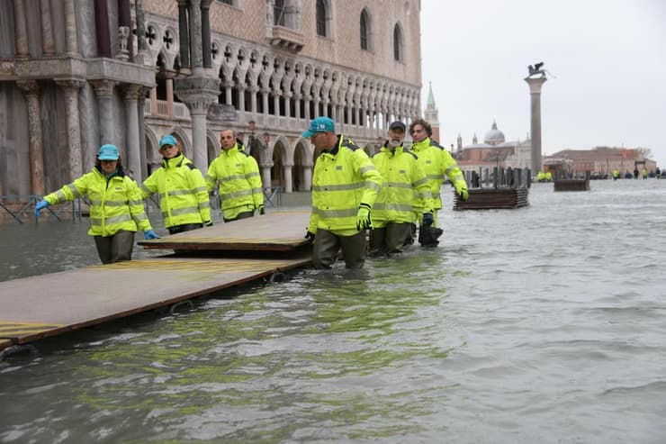 איטליה ונציה הצפה הצפות שיטפונות שיטפון 