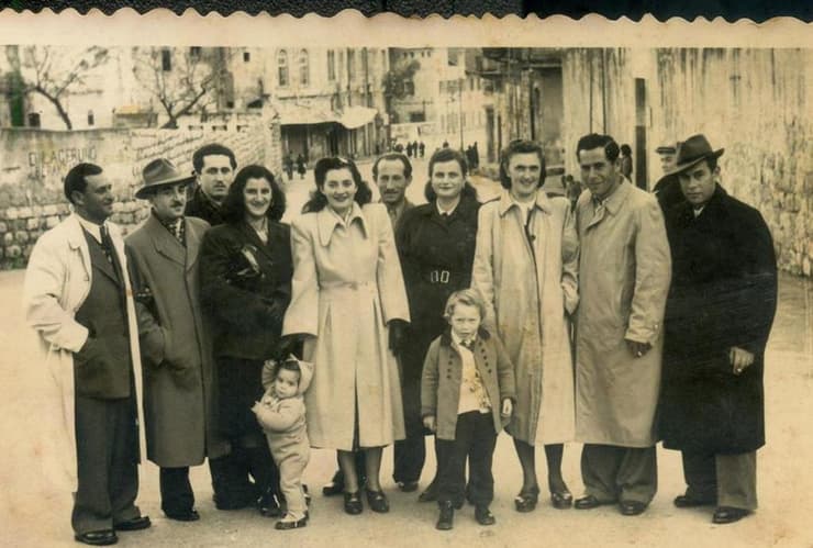 תושבי שכונת ואדי סליב שעלו מרומניה, רחוב שיבת ציון, שכונת ואדי סליב, חיפה, שנות החמישים