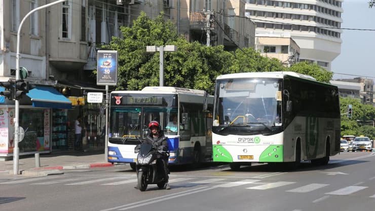 תחבורה ציבורית תל אביב