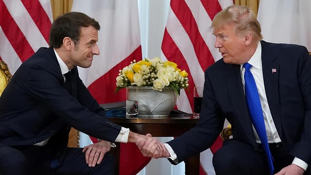 נשיא ארה"ב דונלד טראמפ ו נשיא צרפת עמנואל מקרון ב פסגת נאט"ו ב לונדון