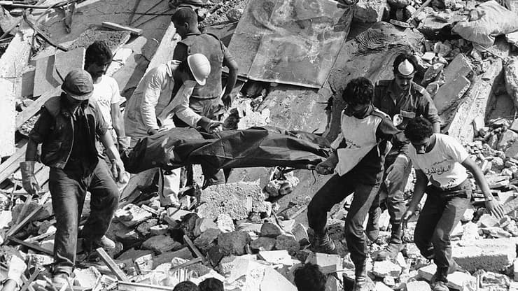 ארכיון 1983 פיגוע טרור איראן בסיס כוח רב לאומי ב ביירות לבנון