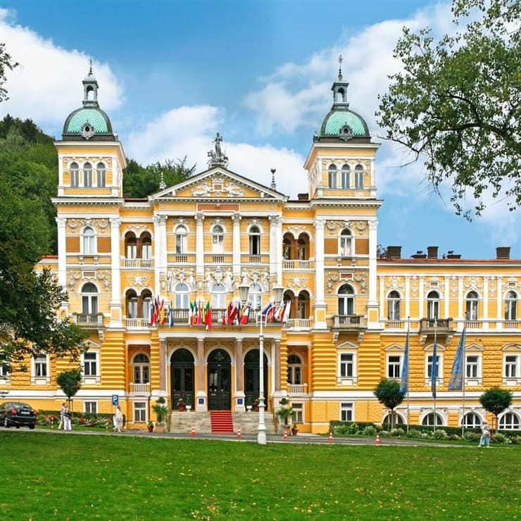 יפה שם: מלון Nové Lázné   