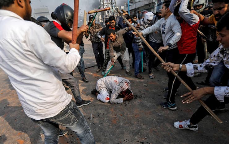 מוחמד זוביר  מוסלמי ב הודו שהותקף על-ידי המון ב ניו דלהי עימותים בין מוסלמים ל הינדים 