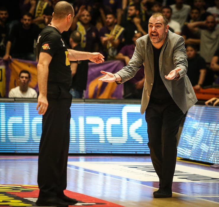 קדנציה מוצלחת בחולון. דדאס (צילום: עוז מועלם) דדאס עצבני