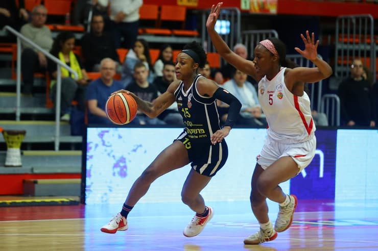 טיפאני מיצ'ל