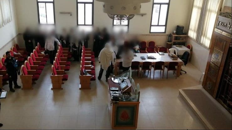 משטרת ישראל פיזרה התקהלויות אסורות במסגד ובבית כנסת בסוף השבוע בלוד