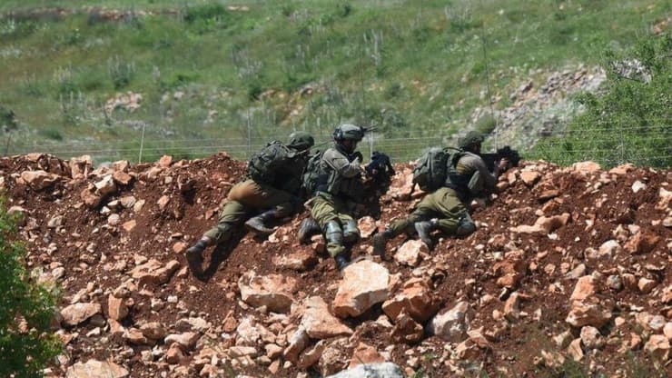 כוחות צה"ל מול כוחות יוניפ"יל וצבא לבנון היום באיזור אחת הפרצות