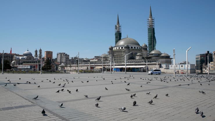 טורקיה כיכר טקסים ריקה איסטנבול נגיף קורונה