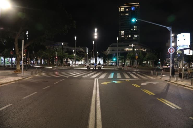 רחובות תל אביב ריקים בערב יום העצמאות