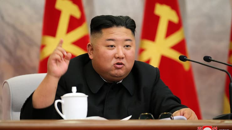 צפון קוריאה קים ג'ונג און משתתף ב ישיבה אחרי 3 שבועות נוספים של היעדרות