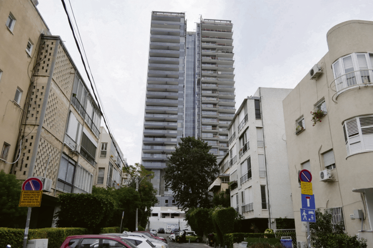 מגדל אסותא תל אביב  בניין מגורים