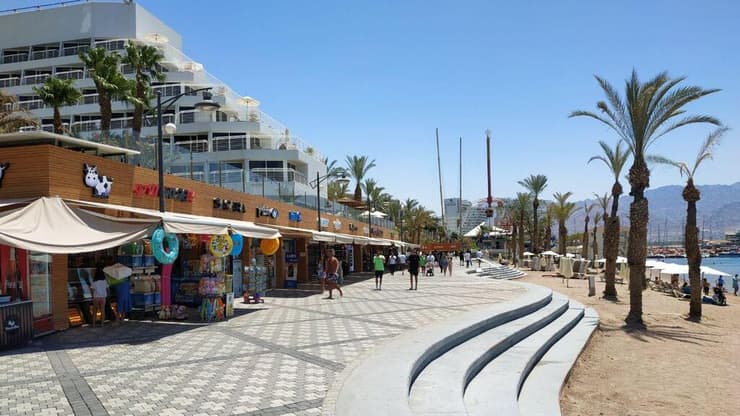 מעצר החשודים הוארך, המשטרה השיגה ממצא משמעותי. אילת, ארכיון (צילום: מאיר אוחיון) חוף ציון באילת