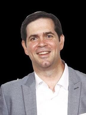 עו"ד צביקה גלזר