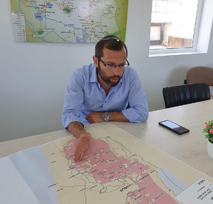 ישראל גנץ ראש מועצת בנימין