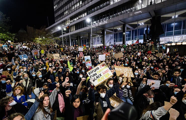 ג'ורג' פלויד הפגנה מחאה עולמית סידני אוסטרליה