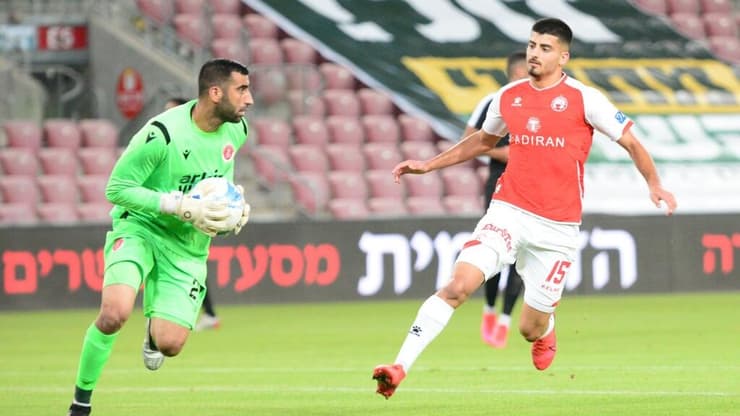 יעזוב? יוספי (צילום: הרצל יוסף) תומר יוספי ואריק ינקו