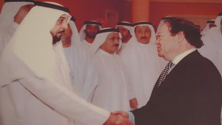 וולף עם נשיא איחוד האמירויות, השיח ח'ליפה בן זאיד אאל נהיאן