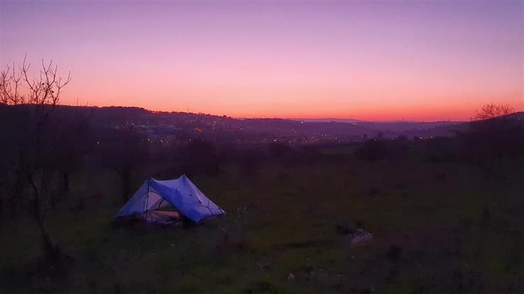 האוהל בלילה בסיום "שביל עמק יזרעאל"