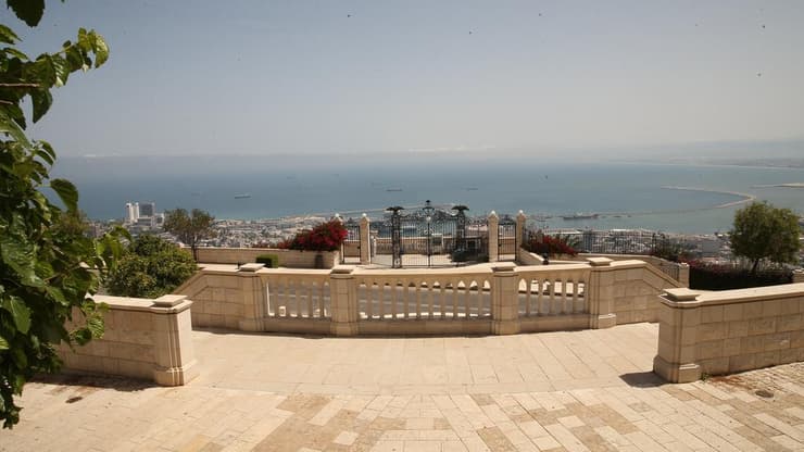 סיור בשביל המדרגות בחיפה