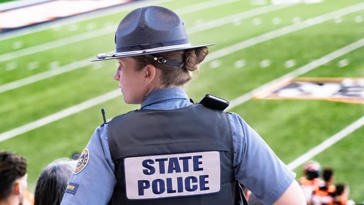 שוטרת משטרה אורגון ארה"ב ארכיון מ-2019