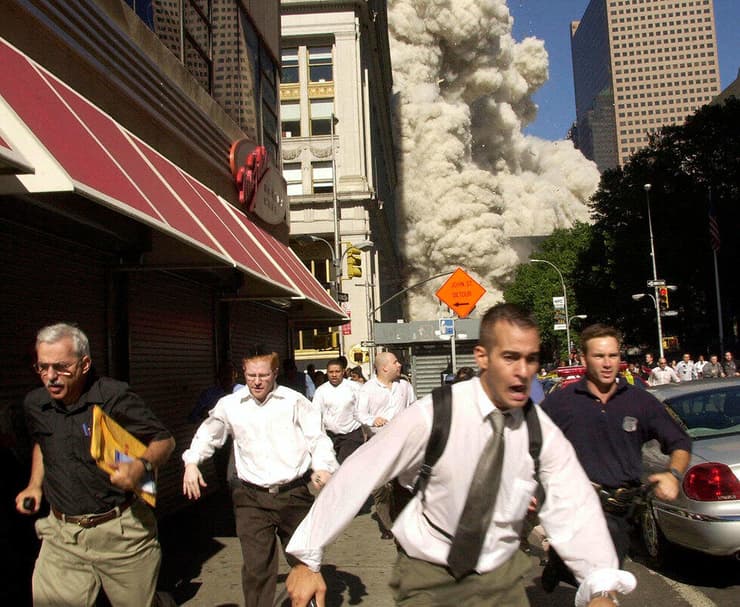 נגיף קורונה פיגועי 11 בספטמבר תמונה בריחה השמאלי מת מהנגיף סטיבן קופר