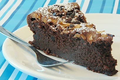 עוגת שוקולד ואגוזים ללא קמח