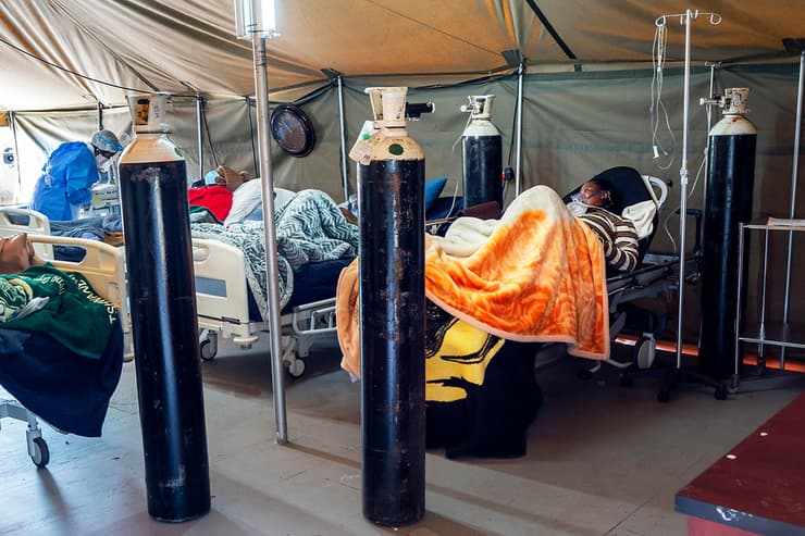 חולי קורונה בית חולים בעיר פרטוריה דרום אפריקה