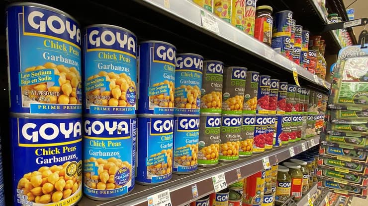ארה"ב איוונקה טראמפ נגד חרם על חברת Goya Foods שעועית
