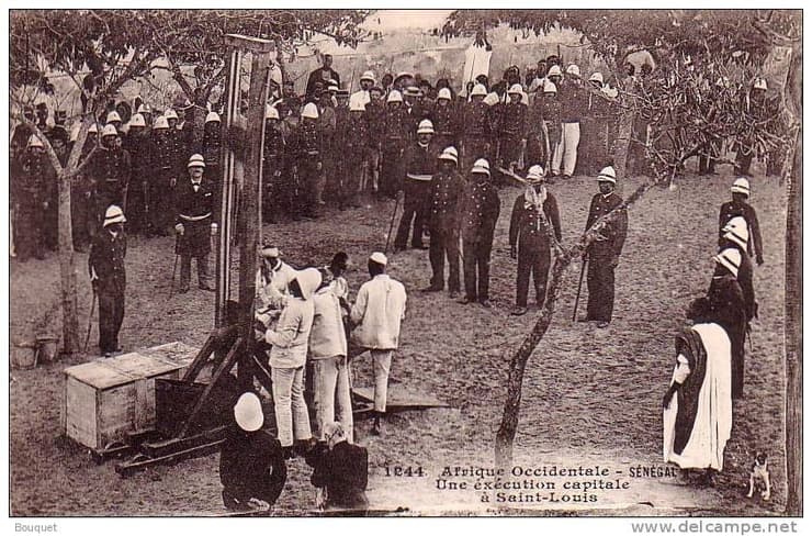 הוצאתו להורג של ביראם קאנדה, שהואשם ברצח סוחר צרפתי, סן לואי, סנגל - 1899