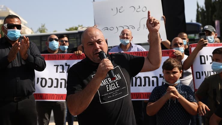 מחאת החופות השחורות של בעלי האולמות מול הכנסת