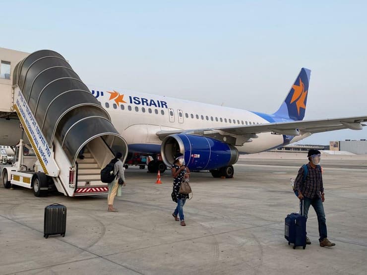 100 דוקטורנטים הודים הגיעו לישראל בטיסה מיוחדת
