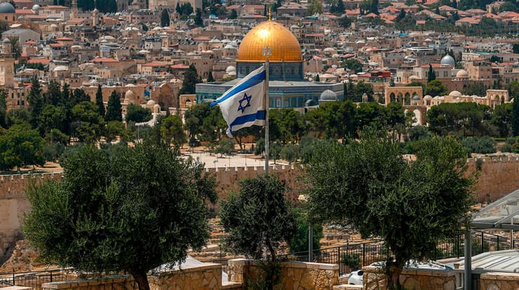 ירושלים דגל ישראל על רקע הר הבית כיפת הסלע