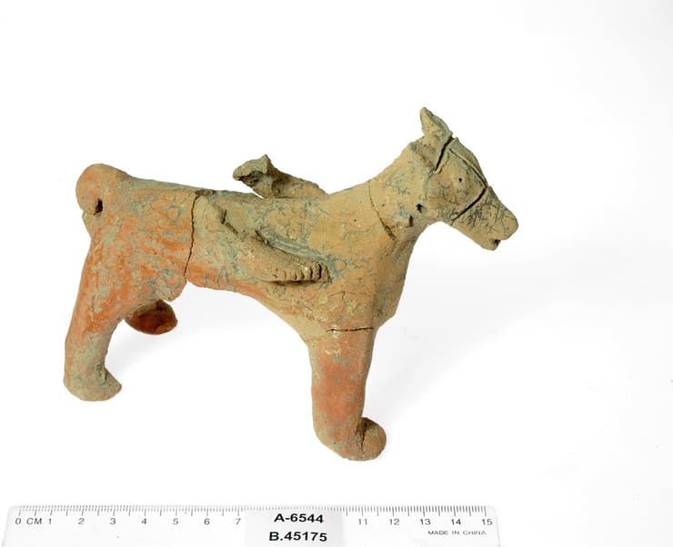 צלמית סוס ממקדש בתל מוצא, מהמאה התשיעית לפנה"ס