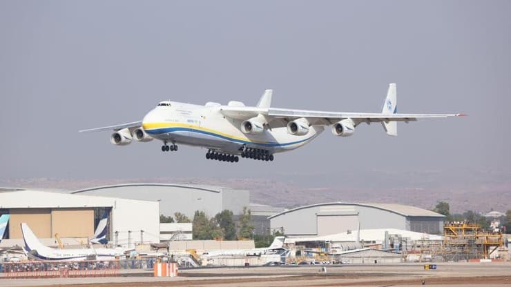 מטוס התובלה הגדול בעולם האנטונוב  נוחת בישראל