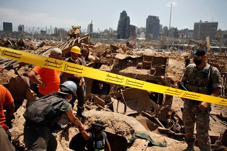 לבנון ביירות חיפוש נעדרים אסון פיצוץ נמל