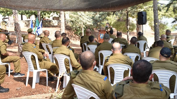 חניכי הקורס "שגרירים במדים" 