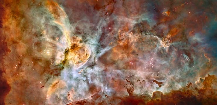 הטלסקופ יבצע צילום תלת-ממדי של ענני הגז סביב כוכבים שנוצרו לא מזמן.הערפילית קרינה, אחת המטרות אותן יצלם אסתרוס