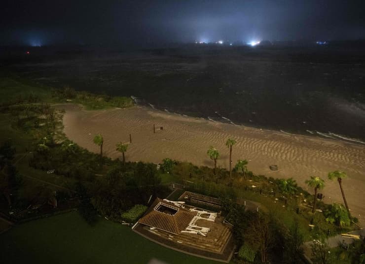 ארה"ב סופה הוריקן לורה הרס ב בית בחוף ב לייק צ'רלס לואיזיאנה