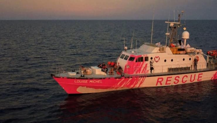 הים התיכון איטליה ספינה ספינת סיוע של בנקסי מהגרים