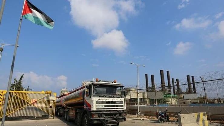 מכליות סולר שמיועדות להפעלת תחנת החשמל ברצועת עזה