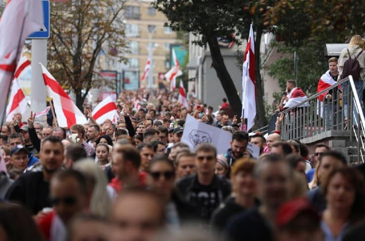 בלארוס הפגנה מפגינים מינסק נגד אלכסנדר לוקשנקו