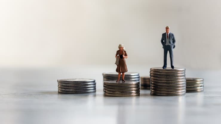 השכר החודשי הממוצע של אישה בישראל עומד על 68% משכרו הממוצע של גבר 