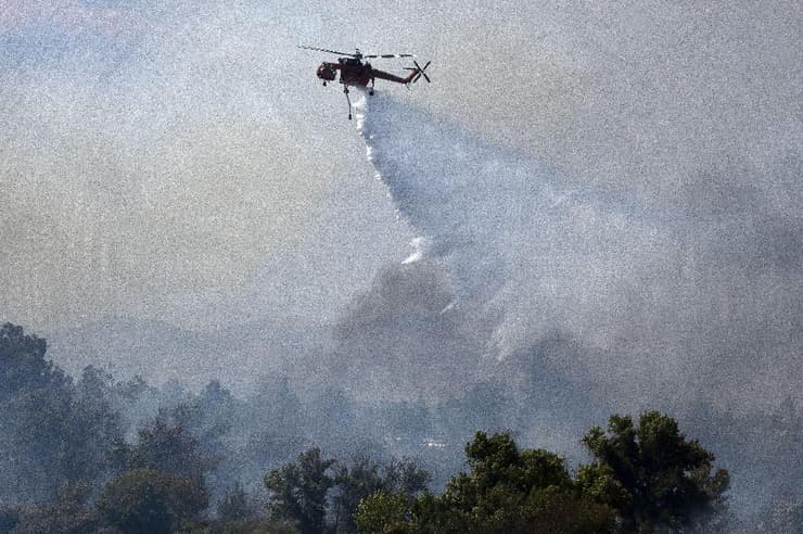 שריפה שריפת יער פעולות כיבוי באזור לוס אנג'לס קליפורניה ארה"ב 